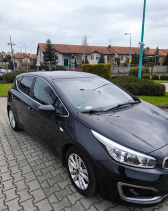 Kia Ceed cena 48900 przebieg: 87000, rok produkcji 2017 z Łomża małe 106